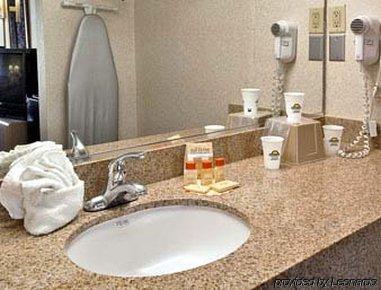 Days Inn By Wyndham Richmond Hill/Savannah Habitación foto